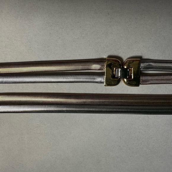 Elegant Gold and Silver Necklace - Picture 7 of 14